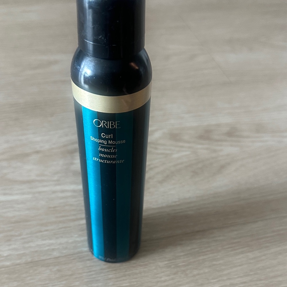 Oribe Curl Shaping Mousse - Picture 2 of 3